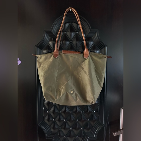 Longchamp le philage foldable tote bag. Used. Size large - Picture 8 of 10